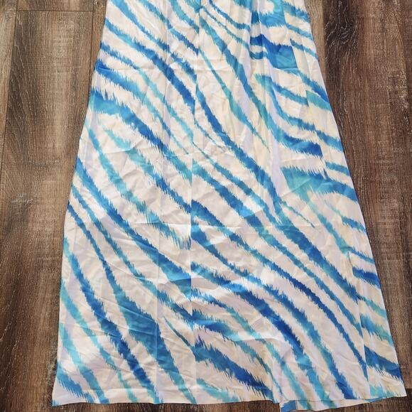 Retrofete Amika Dress in Blue Zebra Size Medium NWT Maxi Silk Low Back - Picture 9 of 13